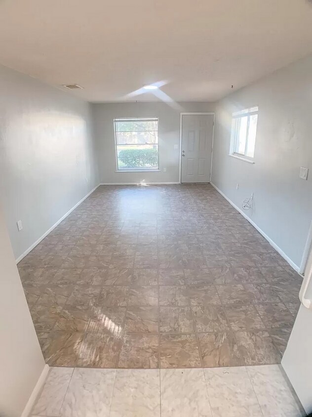 Foto principal - 530 5th Ave W