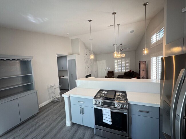 Foto del edificio - Fully Remodeled 3-Bedroom Home in 89144