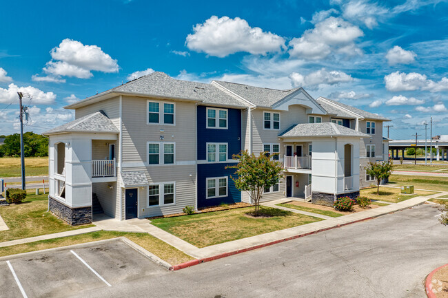 Foto del edificio - The Avenue at San Marcos Student Housing