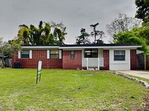 Building Photo - 2511 Green Oak Dr
