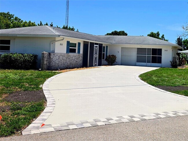 Foto del edificio - 352 Pine Tree Rd