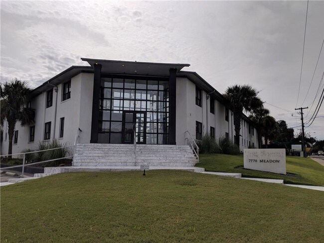 Building Photo - 7770 Meadow Rd