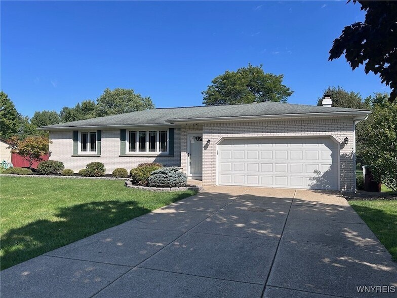 Foto principal - 6142 Berkley Dr
