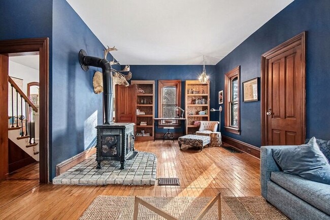 Foto del edificio - 704 24th Ave