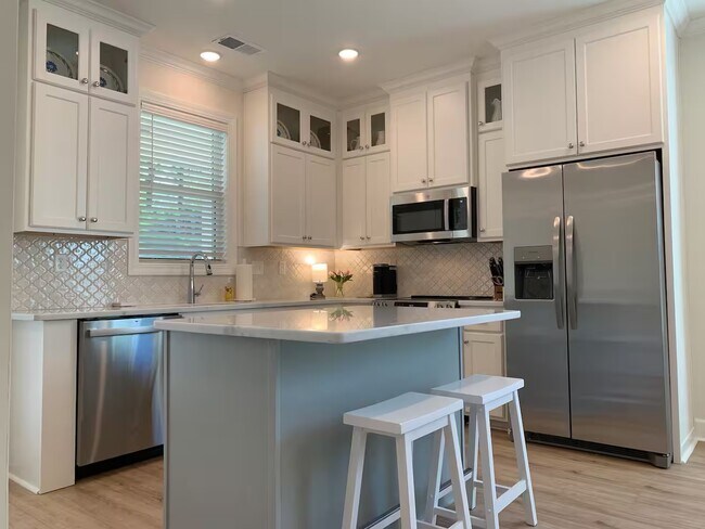 Foto del edificio - 4 Bedroom 2.5 Bath Furnished Home in Hernando