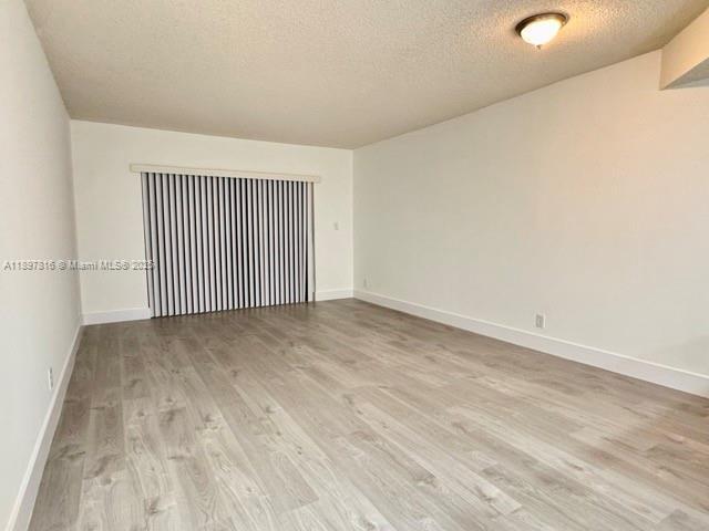 Building Photo - 8290 Lake Dr