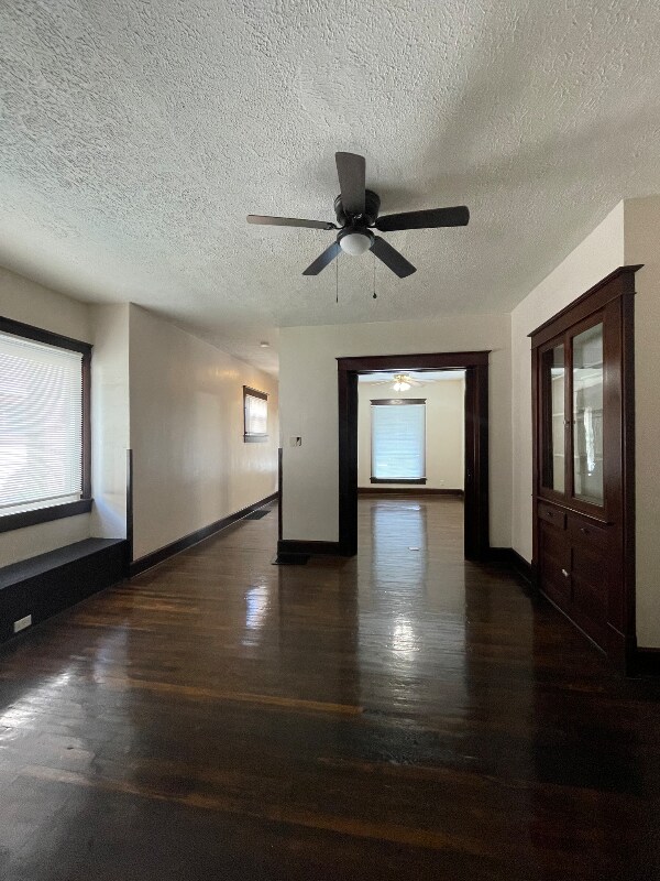 Building Photo - 22 Hendricks Pl