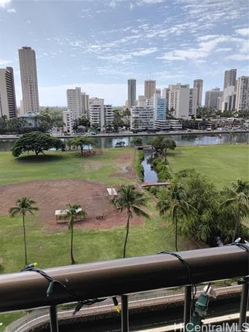 Building Photo - 2333 Kapiolani Blvd