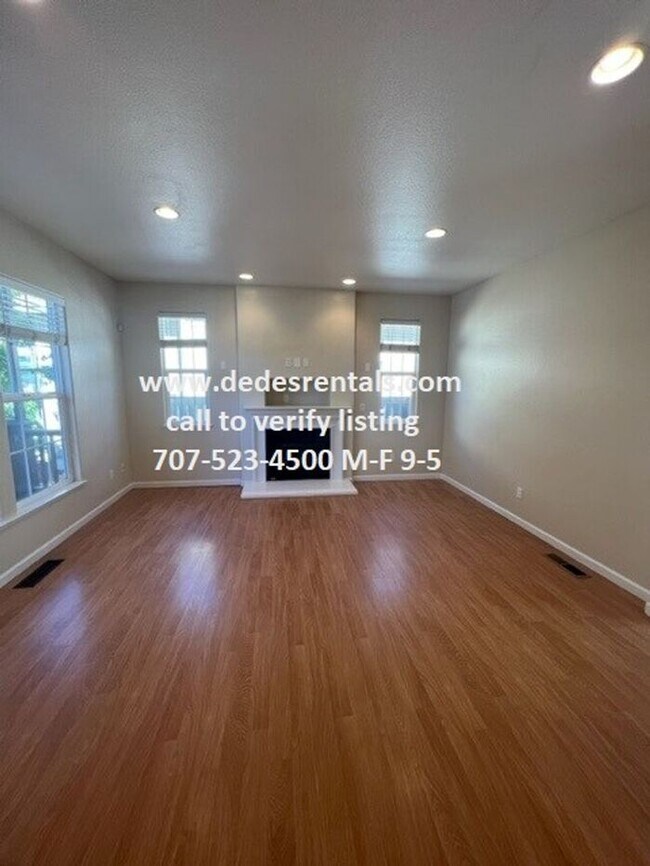 Foto del edificio - 2222 Gold Leaf Ln