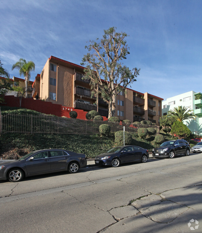 Foto del edificio - Silverlake Village