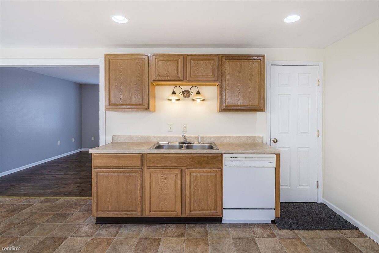 441 1st Ave, Watervliet, NY 12189 House Rental in Watervliet, NY