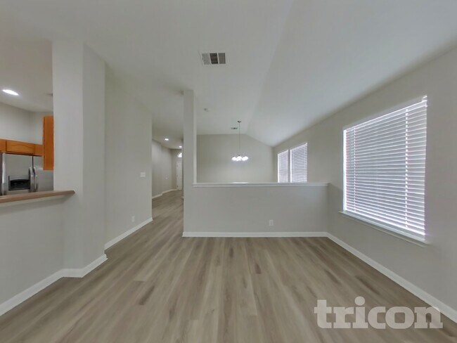 Foto del edificio - 4842 Dahlia Terrace