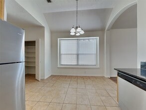 Building Photo - 30622 N Sulphur Creek Dr