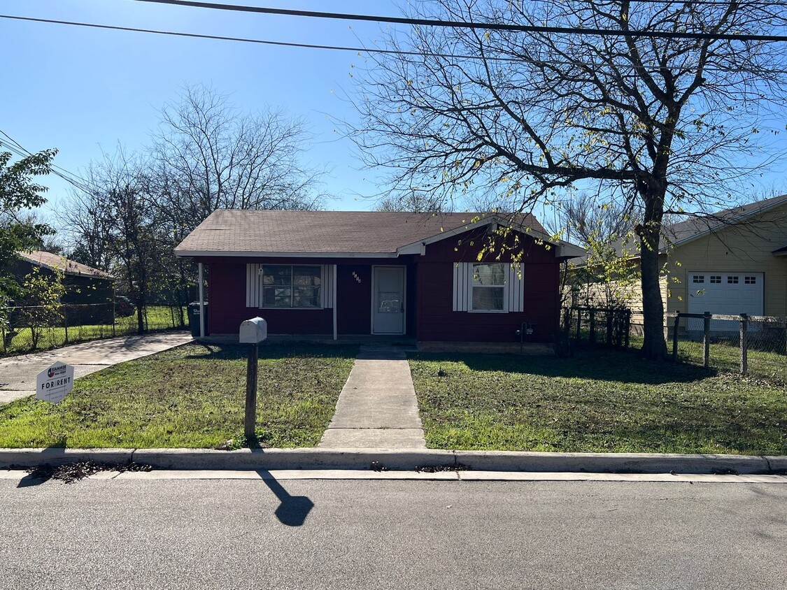 Primary Photo - House with a great location