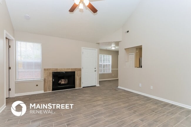 Building Photo - 330 Fallview Dr
