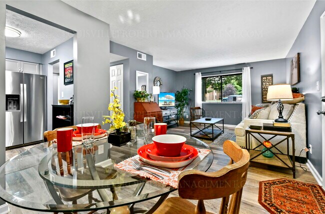 Foto del edificio - 7086 Wildwood Cir