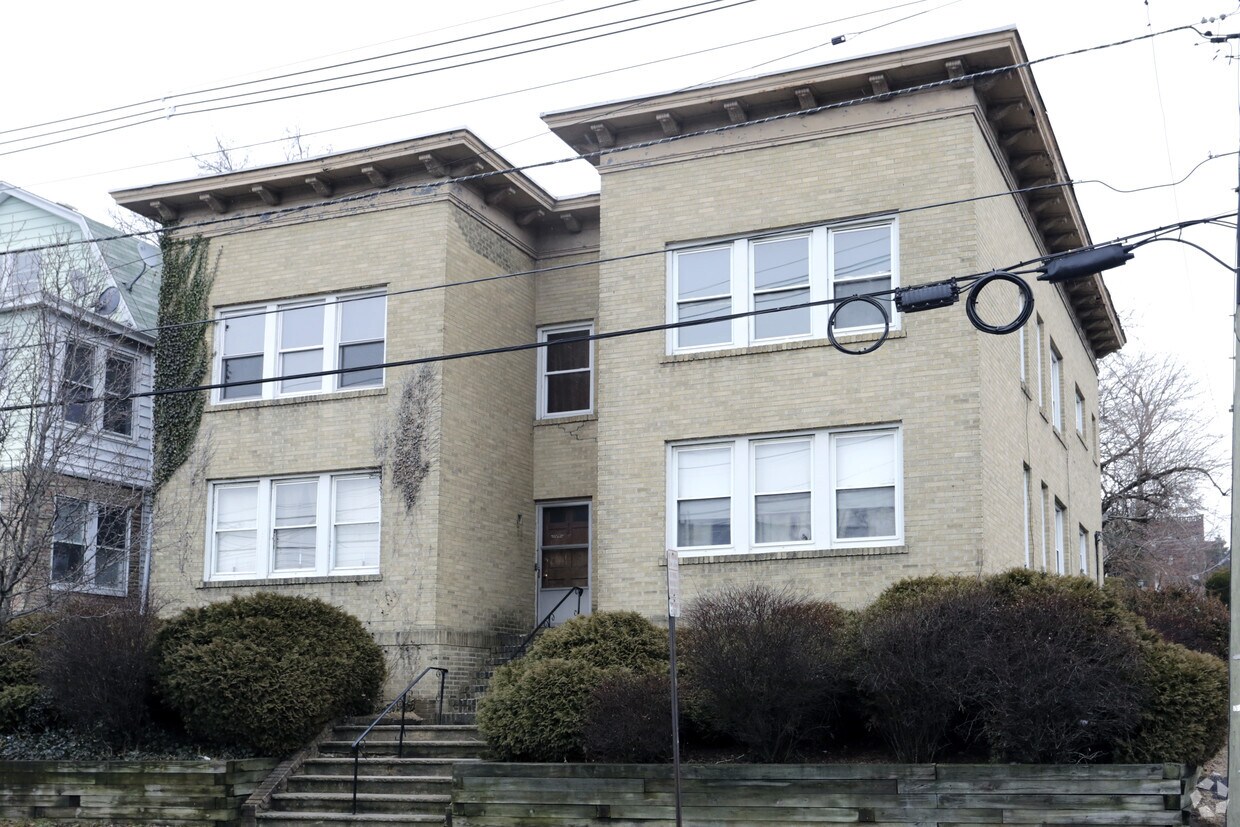 432 Scotland Rd, Orange, NJ 07050 432 Scotland Rd Orange, NJ