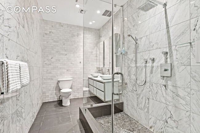 Foto del edificio - 20 E 17th St