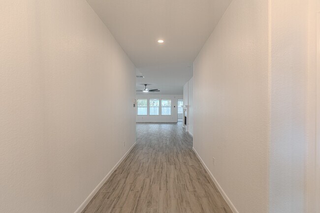 Building Photo - 138 Bryce Branch Cir