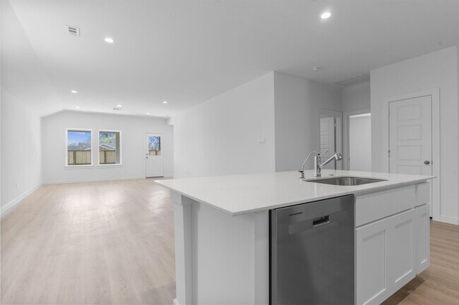Building Photo - 1015 River Coral Ln