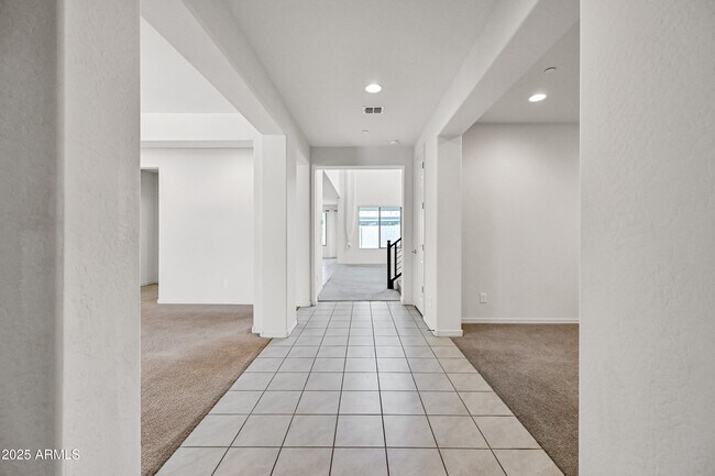 Foto del edificio - 9648 E Timpani Ln
