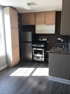 Building Photo - Fantastic One-Bedroom Legal Apartment for ...