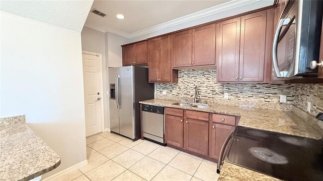 Foto del edificio - 6000 Wood Wind Pl