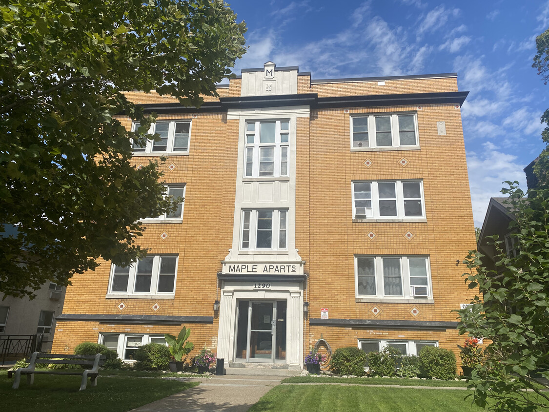 Primary Photo - Maple Apartments