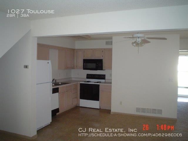 Building Photo - 1027 Toulouse St