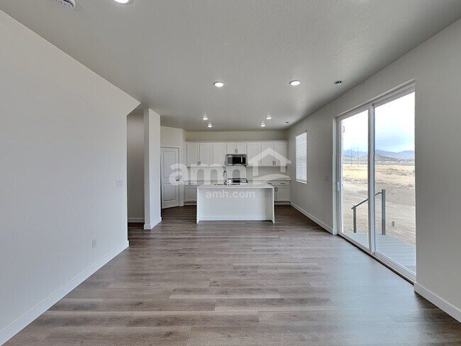 Foto del edificio - 1232 W Mahogany St