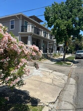 Building Photo - 1823 N Center St