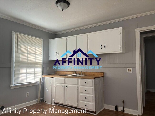 Foto del edificio - 2 br, 1 bath House - 678 Paul Street