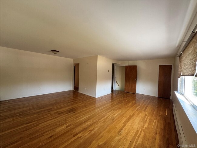 Building Photo - 29 Hendrick Ave