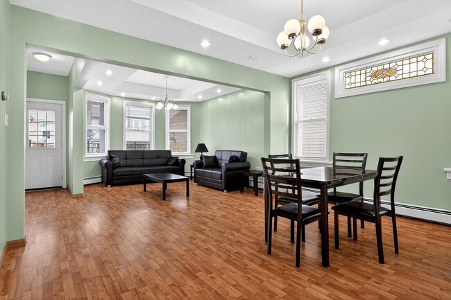 Foto del edificio - 281 Fulton Ave