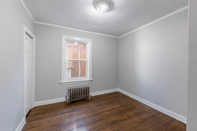 Foto del edificio - 6954 S Maplewood Ave