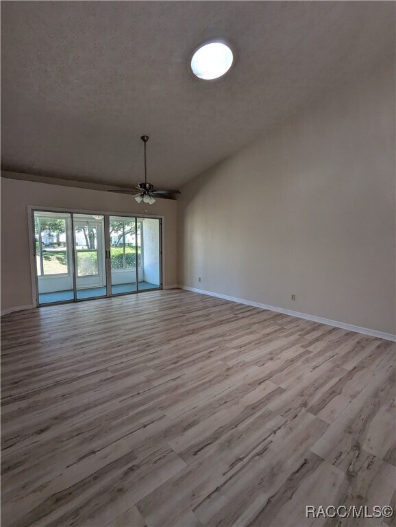 Foto del edificio - 806 Windermere Blvd