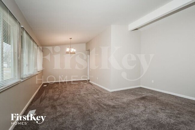 Foto del edificio - 2320 Palomino Ln
