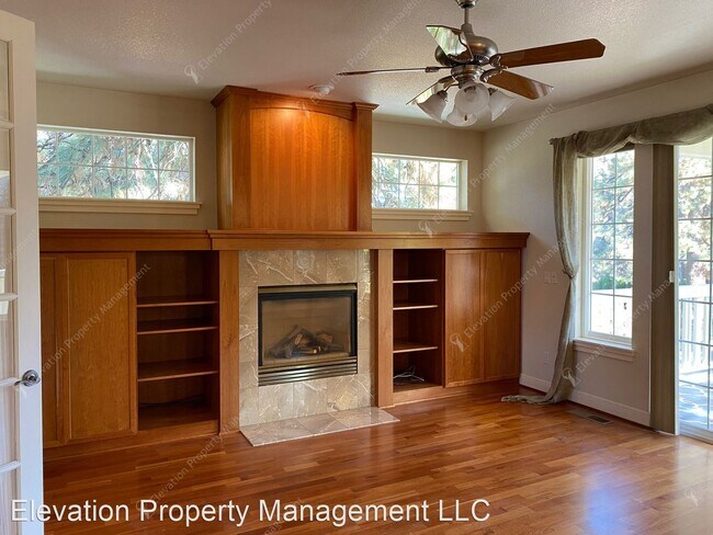 Building Photo - 2 br, 2 bath House - 1829 NE Berg Way