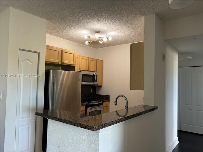 Foto del edificio - 6001 SW 70th St