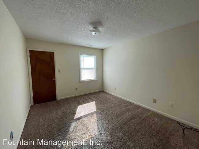 Building Photo - 2 br, 1 bath House - 120 Stallion Drive