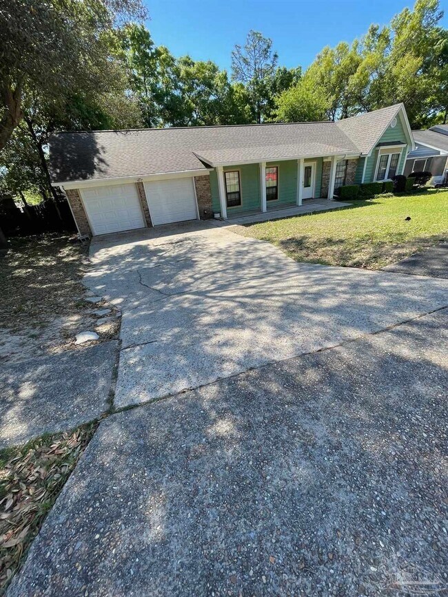 Foto del edificio - 4615 Gladstone Dr