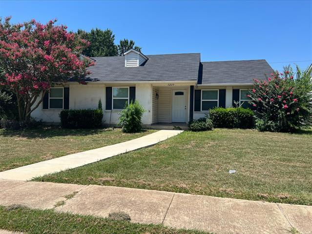 Primary Photo - 5229 Goodman Dr