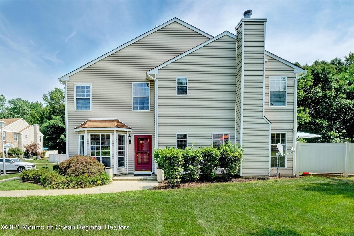 Primary Photo - 226 Teasdale Pl