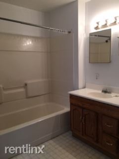 Building Photo - 2 br, 1 bath  - 1200 Adams St # 2