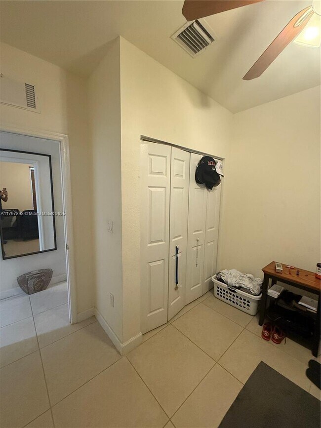 Building Photo - 9444 SW 171st Ct