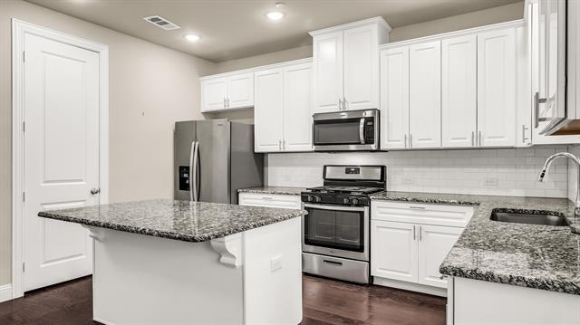 Foto del edificio - 4588 Titus Cir