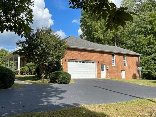 Foto del edificio - 4664 Bell Rd