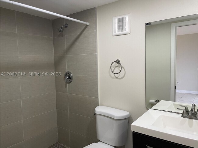 Building Photo - 8730 SW 133rd Ave