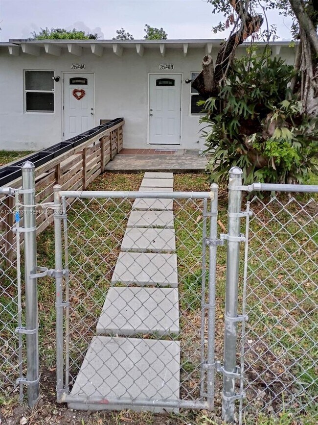 Building Photo - 26741 SW 139th Ave