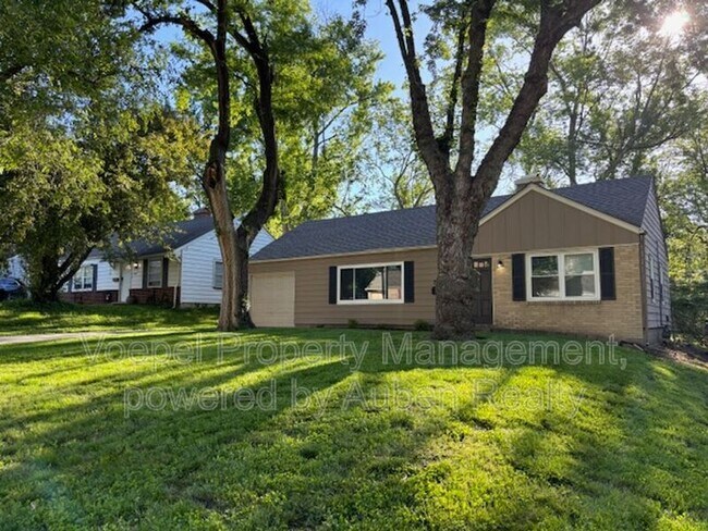Foto del edificio - 7511 Rainbow Dr